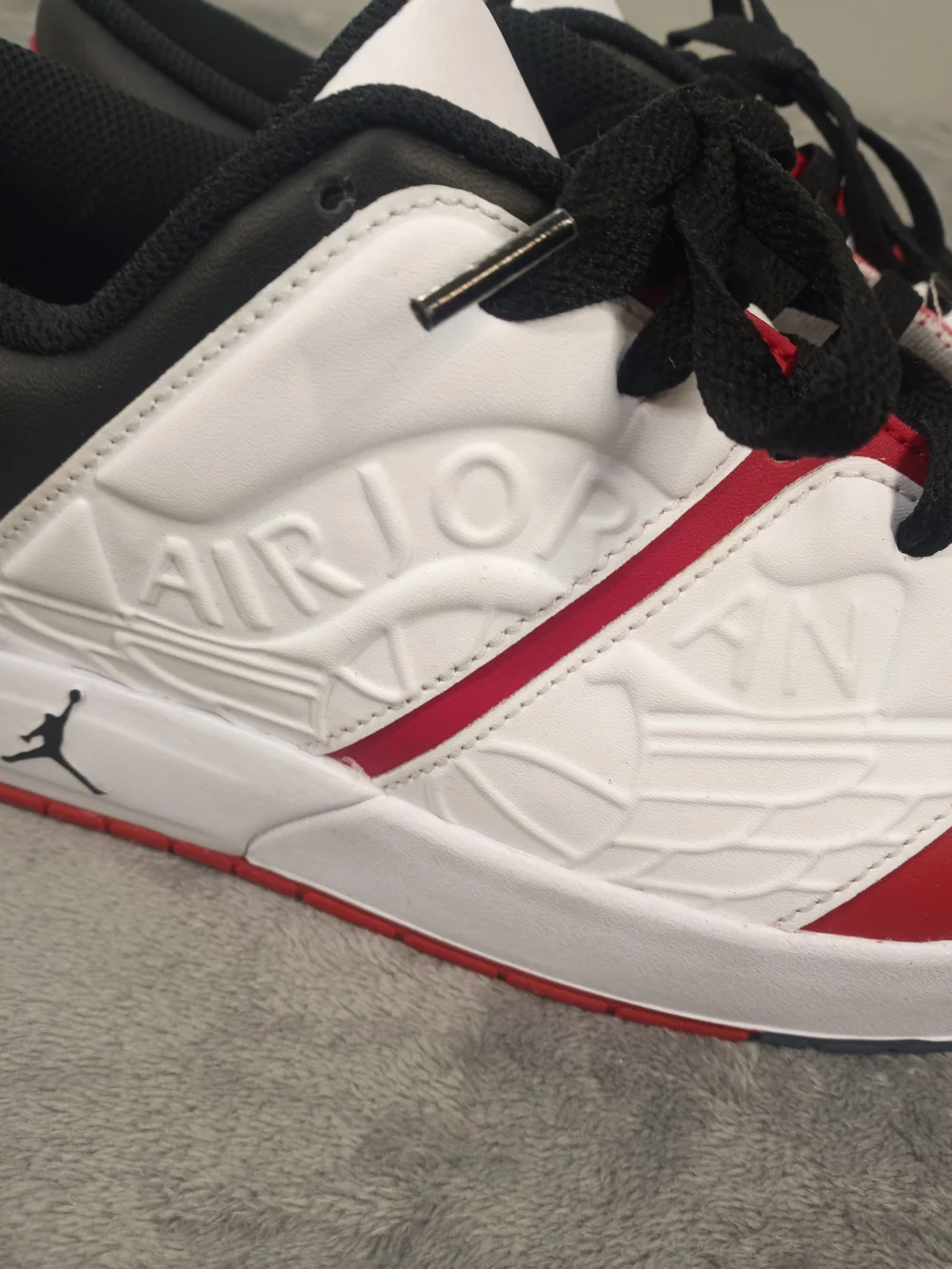 Jordan Men's Low Top Sneakers in White/Red/Black Size 11